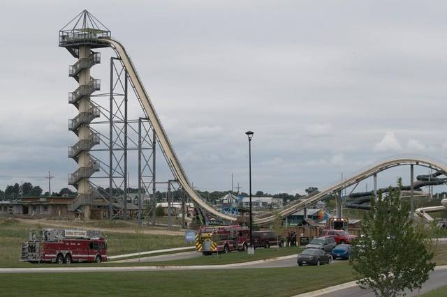 Drame sur le plus haut toboggan du monde - VIDEO